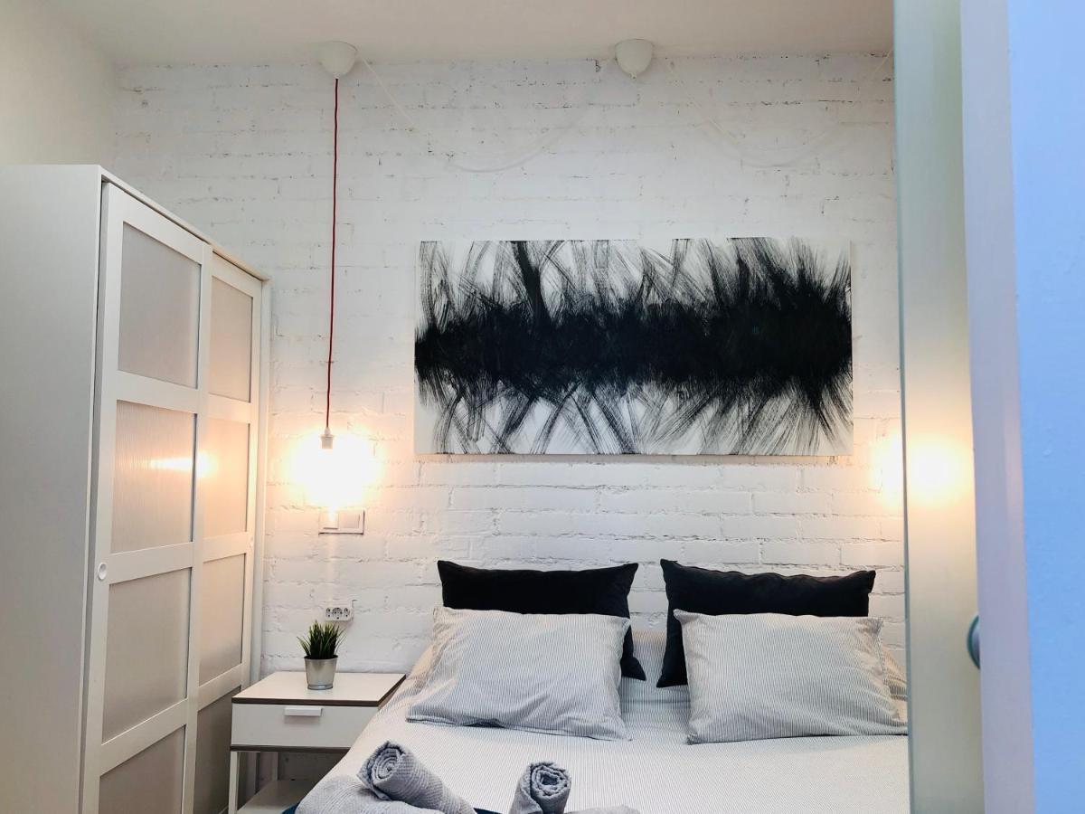 Con Encanto En Zona Tirso De Molina-sol Apartment *