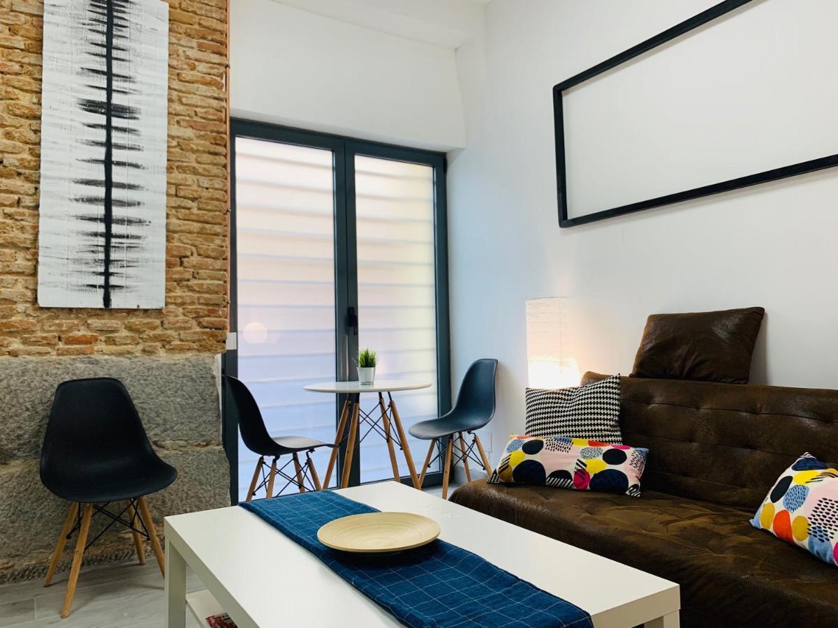 Con Encanto En Zona Tirso De Molina-sol *
